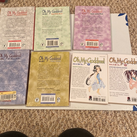 NWT “Oh My Goddess,” Bundle of 7 Books - Picture 9 of 9